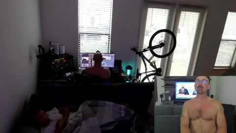 Snapshot of imdjazra chatting on 05-25-26, 08:37 DJ Azra online show from 05-25-26, 08:37