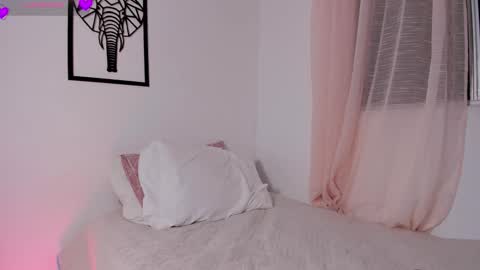 Snapshot of imemilybae chatting on 03-09-26, 11:42 Emily But you can tell me Emi online show from 03-09-26, 11:42