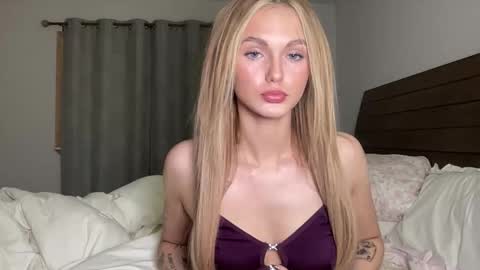 imkyliee online show from 11-07-25, 03:39