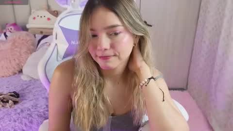 Snapshot of imlarisamaia chatting on 02-27-25, 10:42 Larisa online show from 02-27-25, 10:42