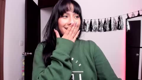 Snapshot of imlenka chatting on 02-11-26, 11:32 Lenka online show from 02-11-26, 11:32