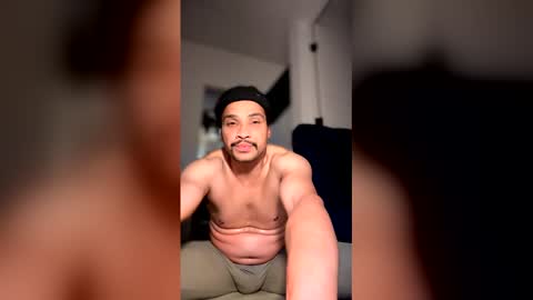 Snapshot of imlightskn chatting on 01-08-26, 10:06 imlightskn online show from 01-08-26, 10:06