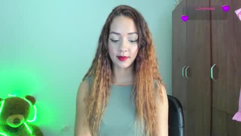 mia ---------  COL TIME online show from 02-06-26, 11:52