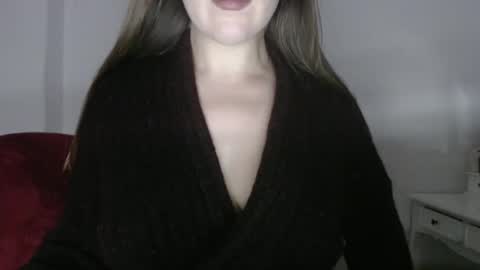 Snapshot of immouss chatting on 12-15-24, 10:15 Pola online show from 12-15-24, 10:15