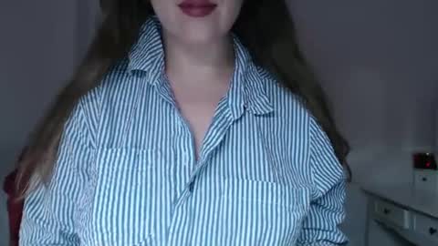 Snapshot of immouss chatting on 02-25-25, 10:39 Pola online show from 02-25-25, 10:39