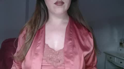 Snapshot of immouss chatting on 11-16-25, 09:53 Pola online show from 11-16-25, 09:53