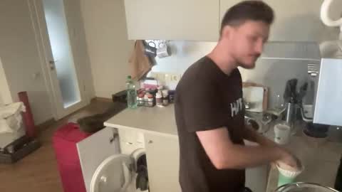 Snapshot of imnotall chatting on 09-19-25, 08:05 imnotall online show from 09-19-25, 08:05