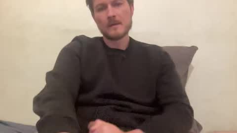 Snapshot of imnotall chatting on 12-14-25, 11:42 imnotall online show from 12-14-25, 11:42