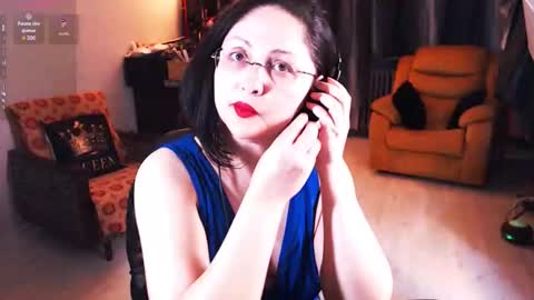 Empress online show from 11-04-25, 04:33