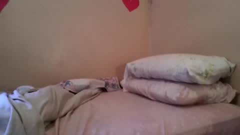 Snapshot of imsohornydacom chatting on 03-12-26, 06:58 Florencia online show from 03-12-26, 06:58