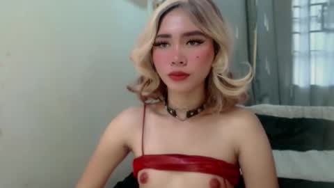 Snapshot of imyourfelicious chatting on 09-27-25, 08:19 hi its me pearl online show from 09-27-25, 08:19
