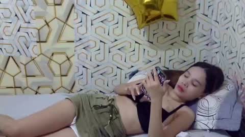 Snapshot of imyourgirl_vanessa26 chatting on 08-05-26, 06:38 Im sad because im lonely wish help me here online show from 08-05-26, 06:38
