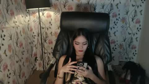 Aki online show from 03-11-25, 08:41