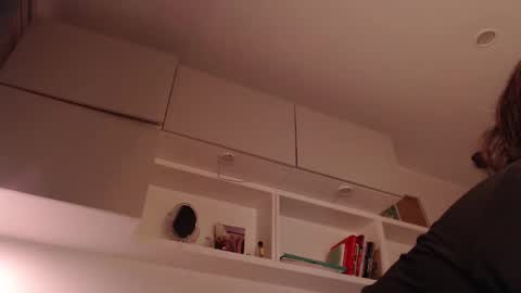 Lin online show from 09-13-25, 04:29