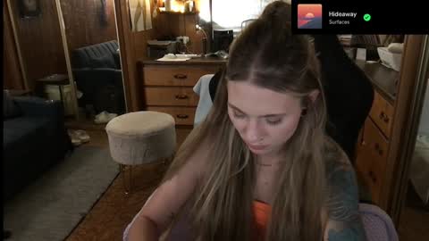 Snapshot of incognitoqueen chatting on 12-26-24, 09:01 Carter online show from 12-26-24, 09:01