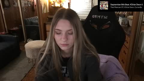 Snapshot of incognitoqueen chatting on 01-20-25, 08:09 Carter online show from 01-20-25, 08:09