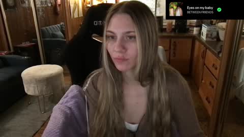 Snapshot of incognitoqueen chatting on 01-22-25, 05:26 Carter online show from 01-22-25, 05:26