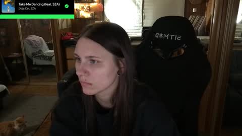 Snapshot of incognitoqueen chatting on 10-26-25, 04:40 Carter online show from 10-26-25, 04:40