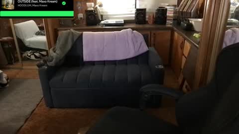 Snapshot of incognitoqueen chatting on 11-25-25, 05:18 Carter online show from 11-25-25, 05:18