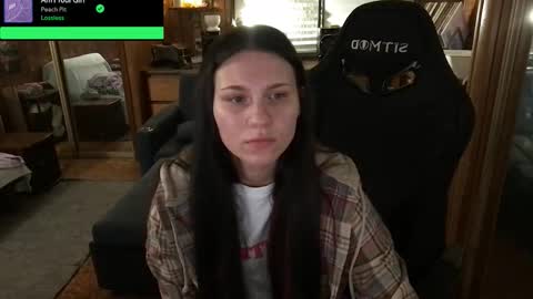 Snapshot of incognitoqueen chatting on 02-09-26, 05:33 Carter online show from 02-09-26, 05:33