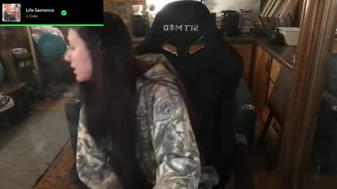 Snapshot of incognitoqueen chatting on 02-17-26, 05:15 Carter online show from 02-17-26, 05:15