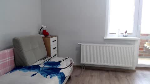 Snapshot of increible_della chatting on 03-08-25, 05:49 Della online show from 03-08-25, 05:49