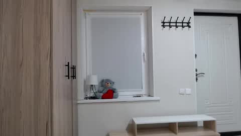 Snapshot of increible_della chatting on 09-18-25, 06:10 Della online show from 09-18-25, 06:10