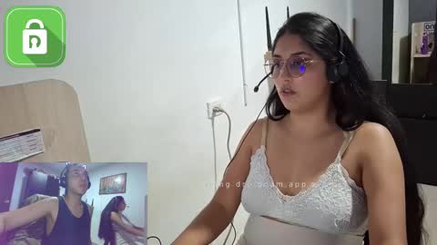 Snapshot of incubus2sucubus chatting on 01-28-25, 06:39 incubus2sucubus online show from 01-28-25, 06:39