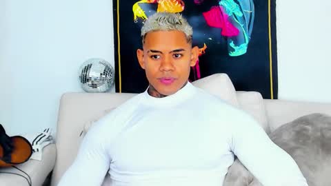 Jacobo online show from 12-20-25, 03:46