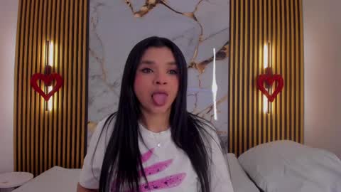 Indi Catalina online show from 04-06-26, 12:39