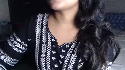 Anu online show from 09-18-25, 05:26