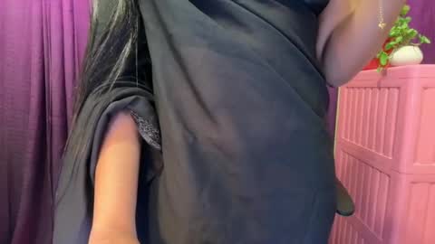 Raya  online show from 03-26-26, 03:50