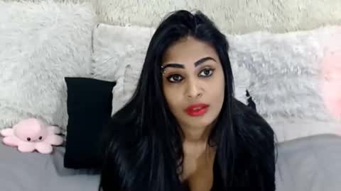 Jazmin online show from 05-15-26, 11:45