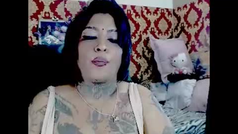 Snapshot of indiancatz2 chatting on 10-05-25, 12:20 anusha online show from 10-05-25, 12:20