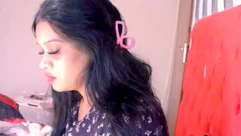 Snapshot of indiancouple4u21 chatting on 11-17-25, 11:05 indiancouple4u21 online show from 11-17-25, 11:05