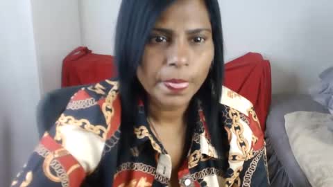 Snapshot of indiandreams_ chatting on 10-08-25, 07:39 Palavi online show from 10-08-25, 07:39