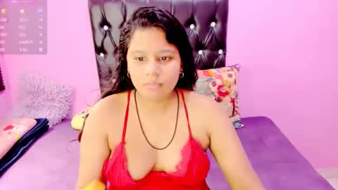 Snapshot of indianflame chatting on 02-24-25, 10:48 PARADISEQUEEN online show from 02-24-25, 10:48