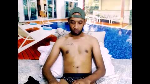Snapshot of indianmagicmike69 chatting on 11-18-25, 05:34 indianmagicmike69 online show from 11-18-25, 05:34