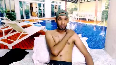 Snapshot of indianmagicmike69 chatting on 11-18-25, 05:39 indianmagicmike69 online show from 11-18-25, 05:39