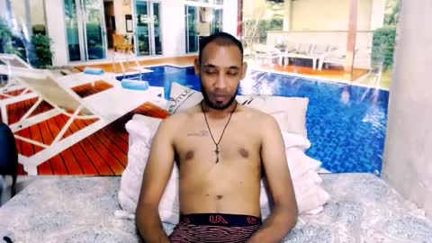 Snapshot of indianmagicmike69 chatting on 12-15-25, 04:22 indianmagicmike69 online show from 12-15-25, 04:22