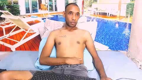 Snapshot of indianmagicmike69 chatting on 03-15-26, 05:30 indianmagicmike69 online show from 03-15-26, 05:30