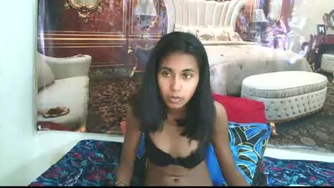 Snapshot of indianpeachglow chatting on 07-11-26, 11:35 Zoe online show from 07-11-26, 11:35