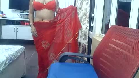 Snapshot of indianrads9 chatting on 10-24-25, 07:54 Radha online show from 10-24-25, 07:54