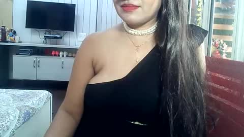 Snapshot of indianrads9 chatting on 10-25-25, 08:00 Radha online show from 10-25-25, 08:00