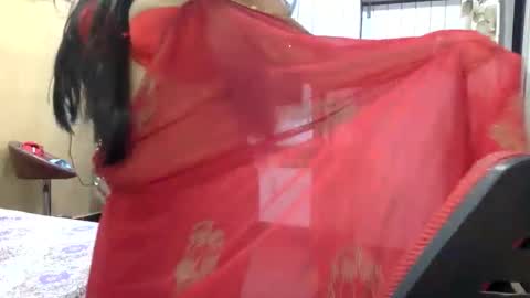 Snapshot of indianrads9 chatting on 10-28-25, 06:10 Radha online show from 10-28-25, 06:10