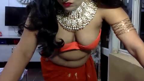 Snapshot of indianrads9 chatting on 11-10-25, 06:07 Radha online show from 11-10-25, 06:07