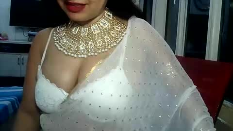 Snapshot of indianrads9 chatting on 11-30-25, 08:13 Radha online show from 11-30-25, 08:13