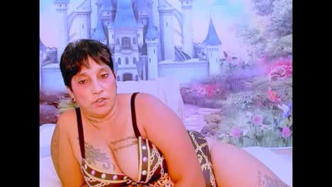 Snapshot of indianroxy07 chatting on 02-18-25, 09:09 roxy online show from 02-18-25, 09:09