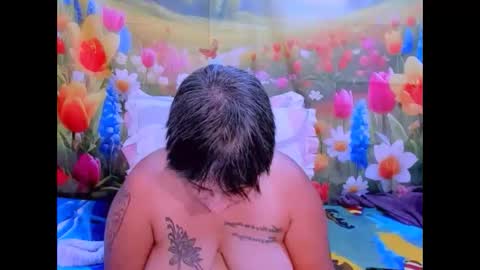 Snapshot of indianroxy07 chatting on 10-17-25, 08:06 roxy online show from 10-17-25, 08:06