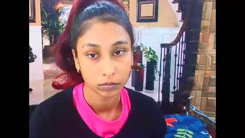 indiansexybutt4u2luv online show from 05-20-26, 06:19